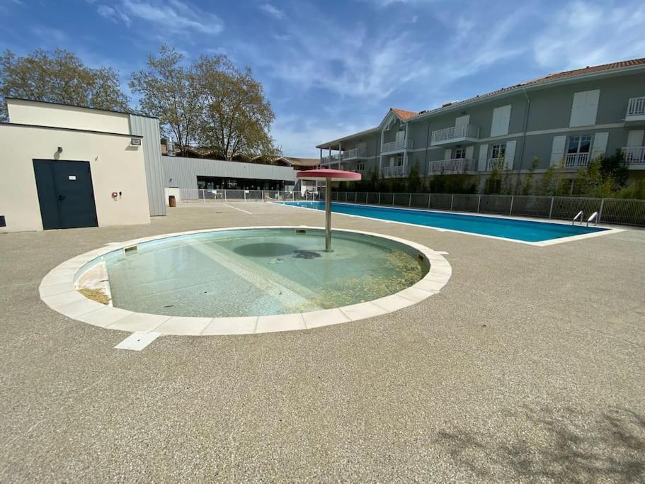 Maison Typee Arcachonnaise Avec Piscine Commune ลาเตสเตอ-เดอ-บูค ภายนอก รูปภาพ