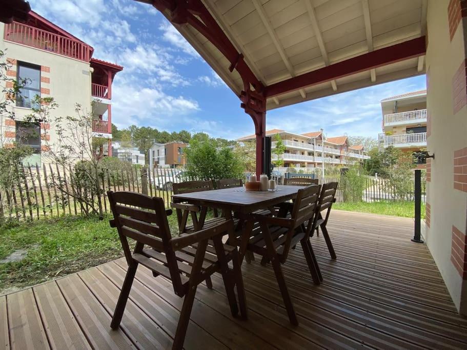 Maison Typee Arcachonnaise Avec Piscine Commune ลาเตสเตอ-เดอ-บูค ภายนอก รูปภาพ